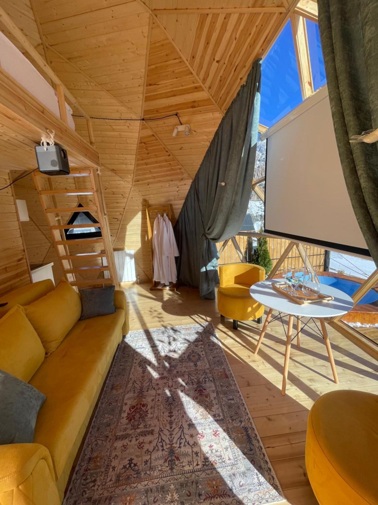Gabua Glamping Villa Kasbegi Buitenkant foto