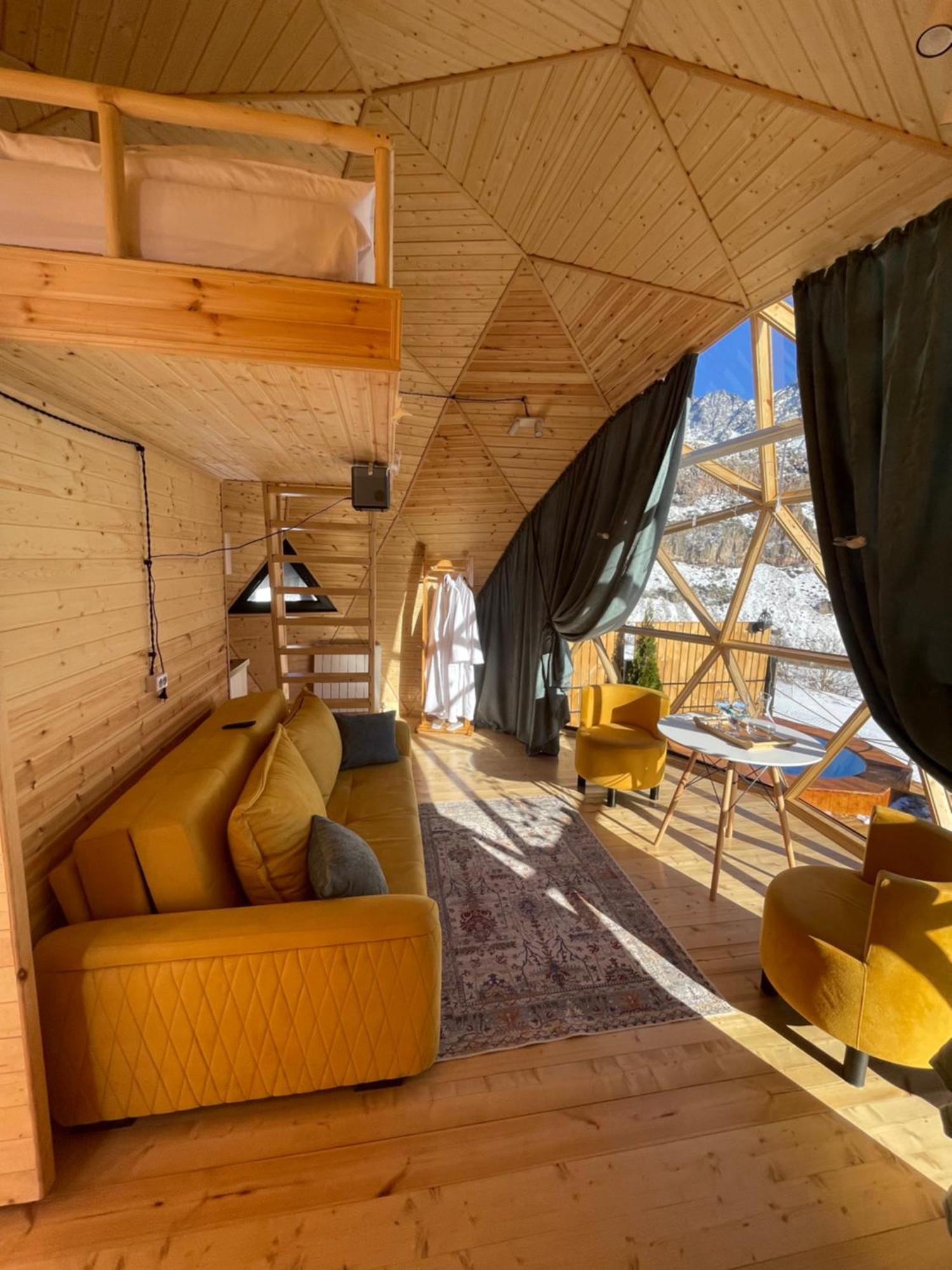 Gabua Glamping Villa Kasbegi Buitenkant foto